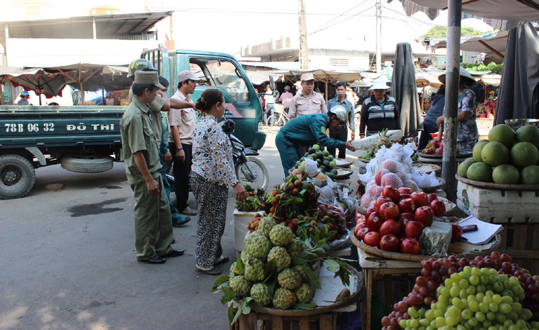 Thông tin từ đường dây nóng